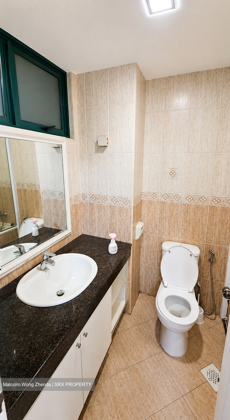 Palmwoods (D16), Condominium #611417971